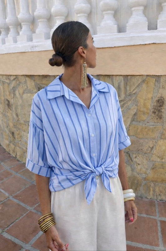 Chemise à rayures à nouer