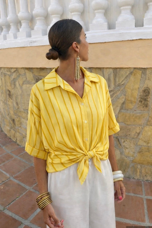 Chemise à rayures à nouer