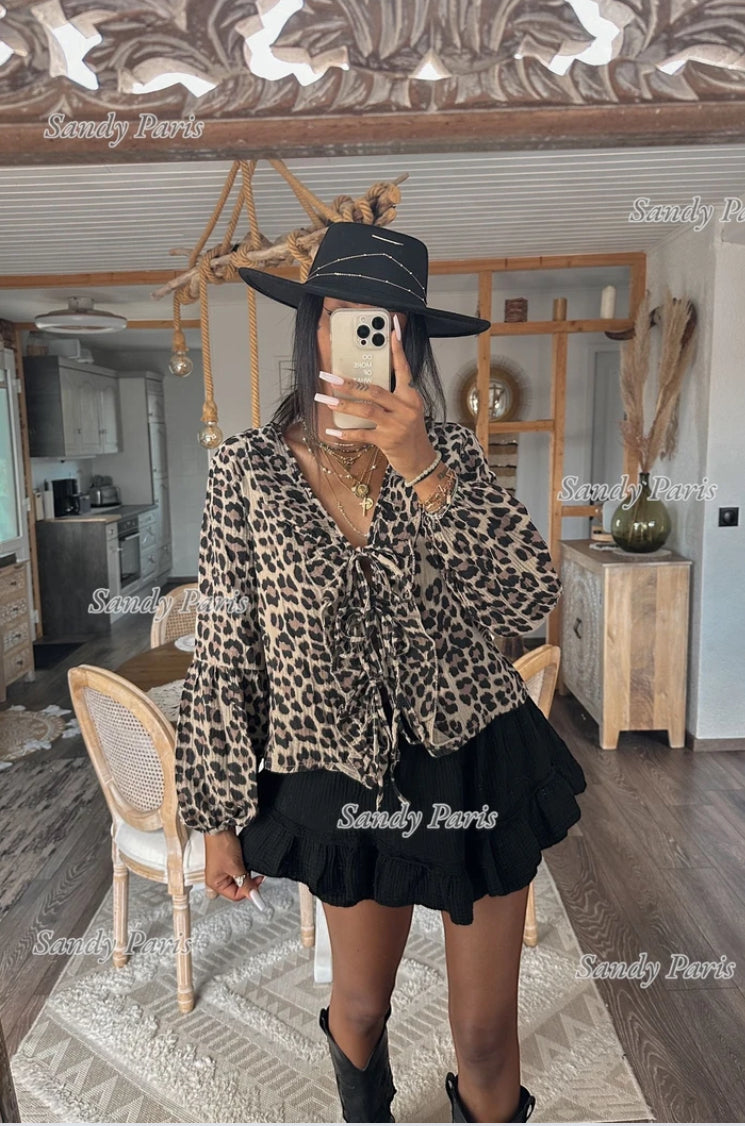 Blouse Léopard Bohème avec Détails Volants